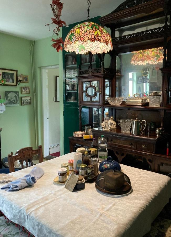 Budget Double Room In City Kilkenny Kültér fotó